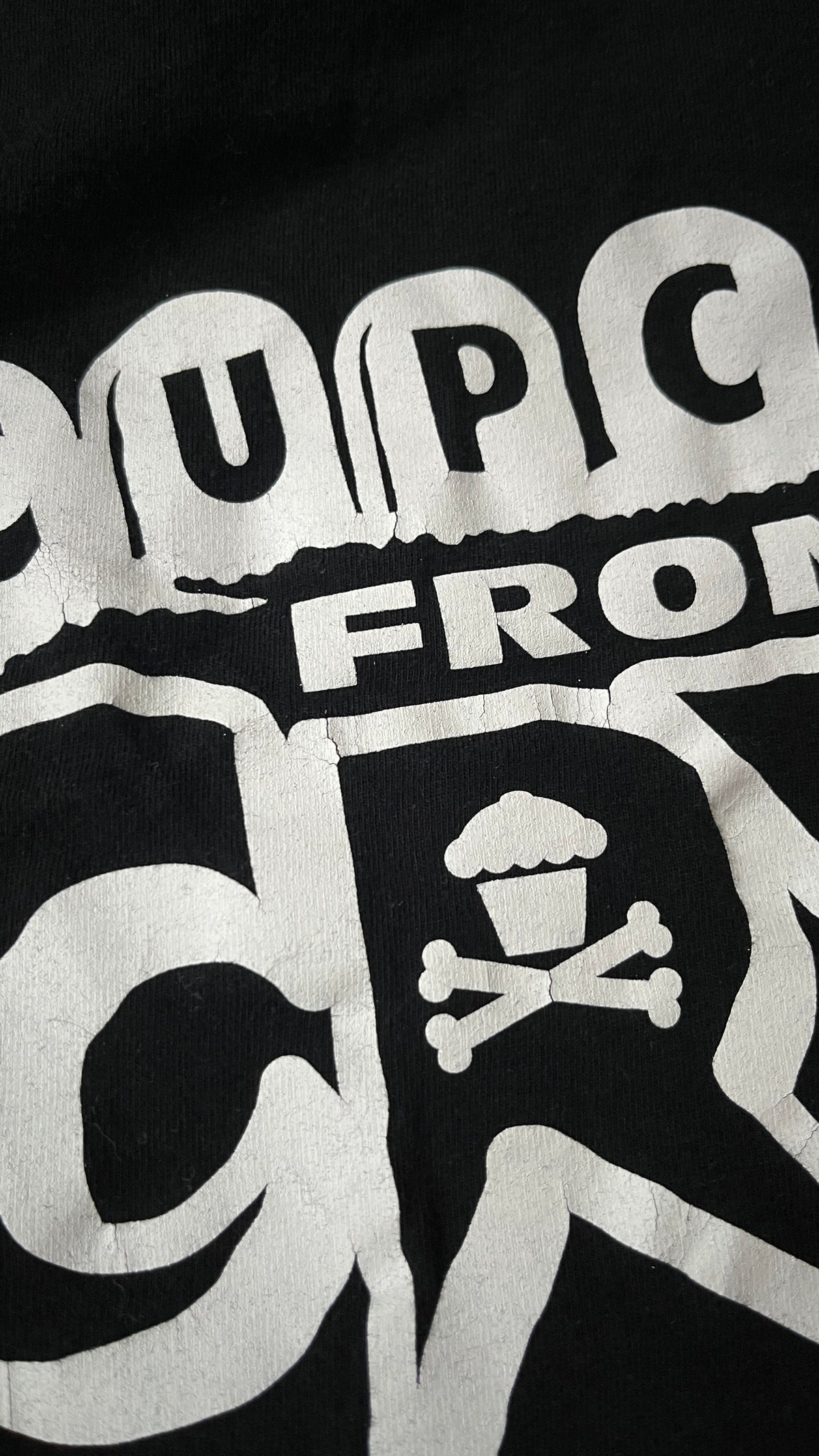 JC Vault - Adult Medium - Johnny's Personal Coffin Tour Crew T-Shirt ('12) / Johnny's Closet