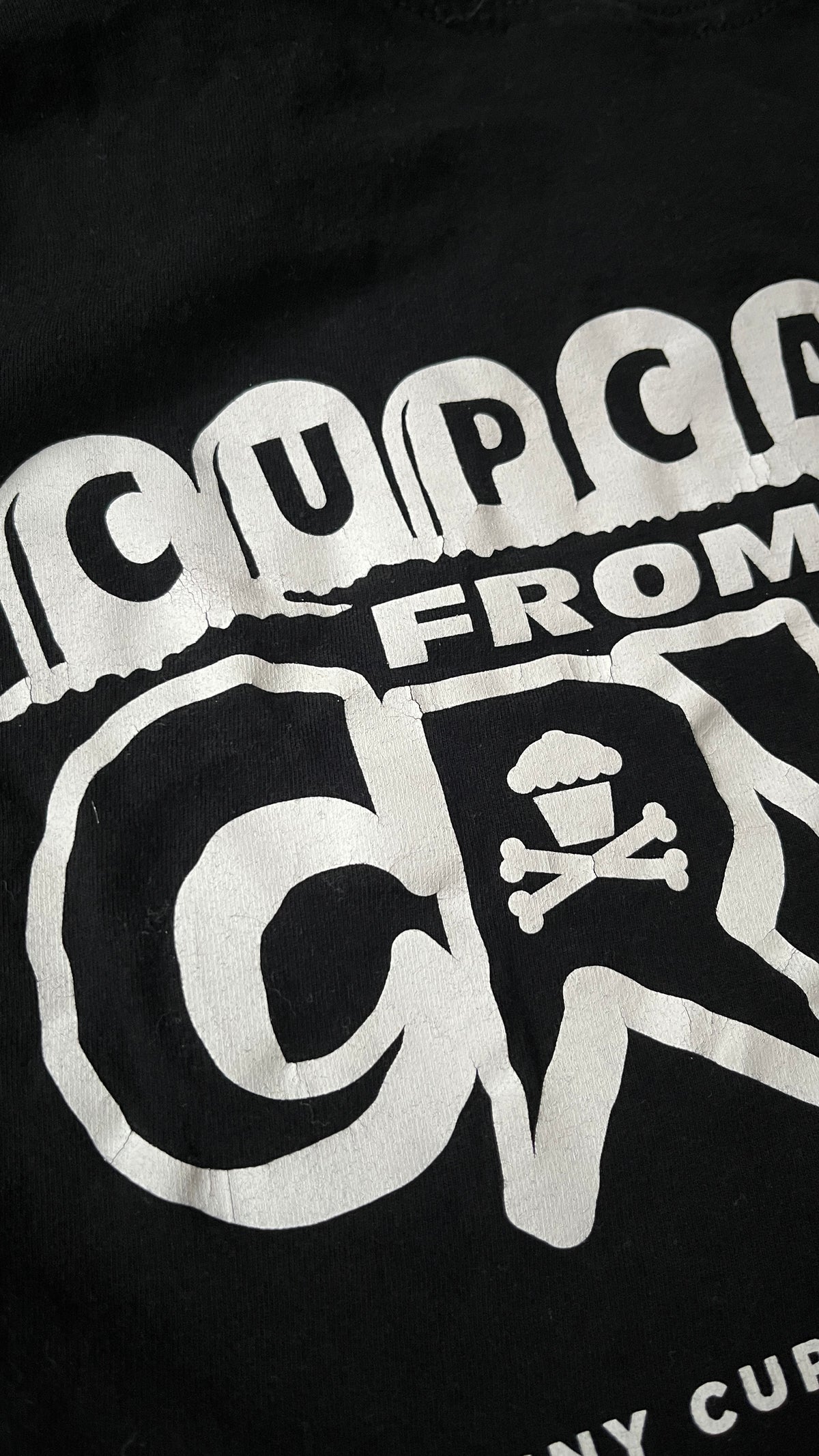JC Vault - Adult Medium - Johnny's Personal Coffin Tour Crew T-Shirt ('12) / Johnny's Closet