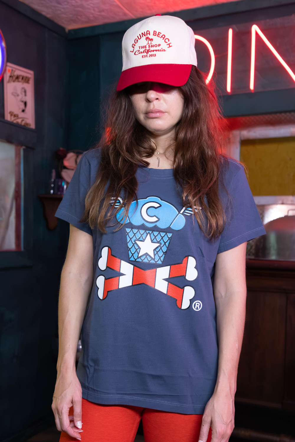 Womens Shield Crossbones Short Sleeve Premium Tee