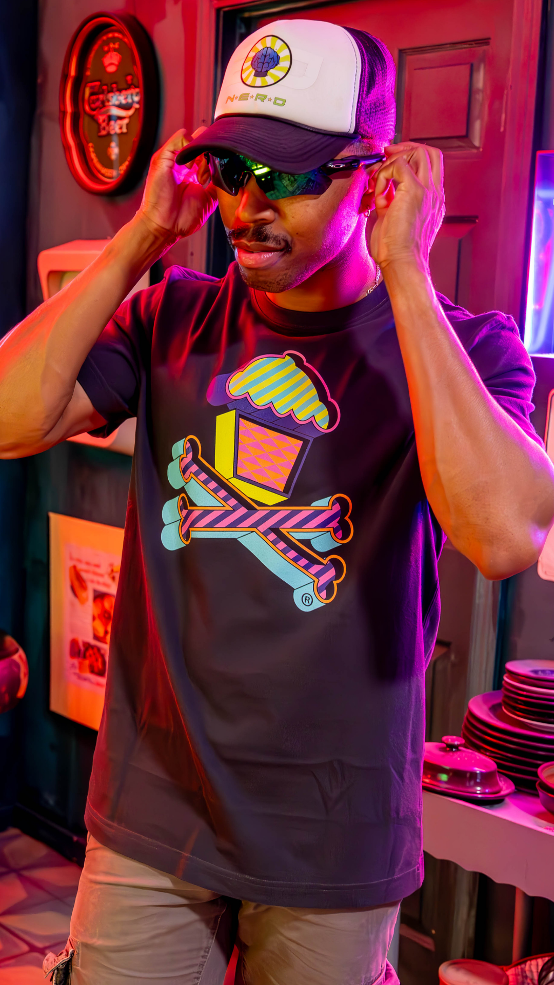 Men's Retro Crossbones Short Sleeve Premium Tee