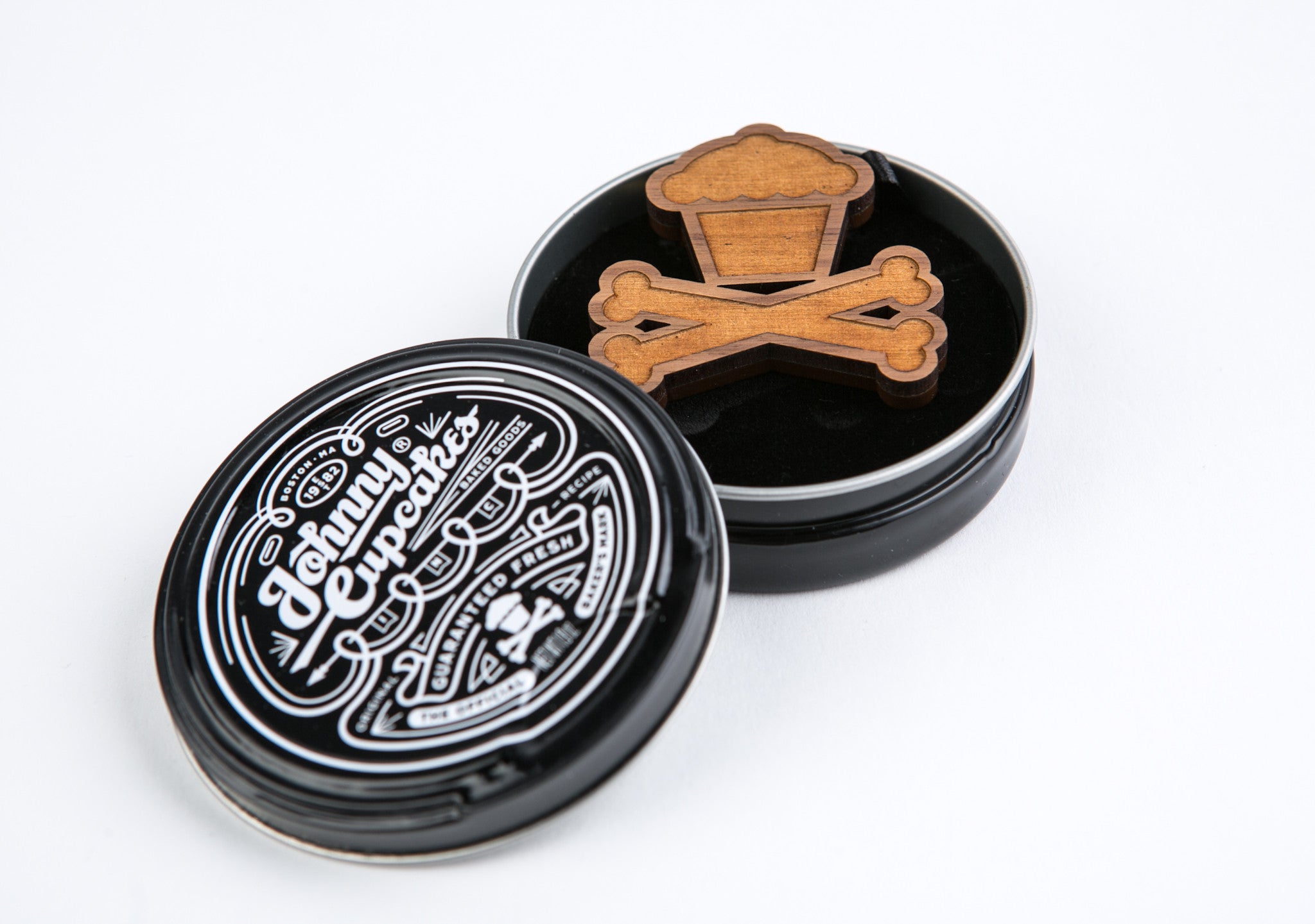 JC Vault - X-Large Wooden Crossbones Pendant Necklace