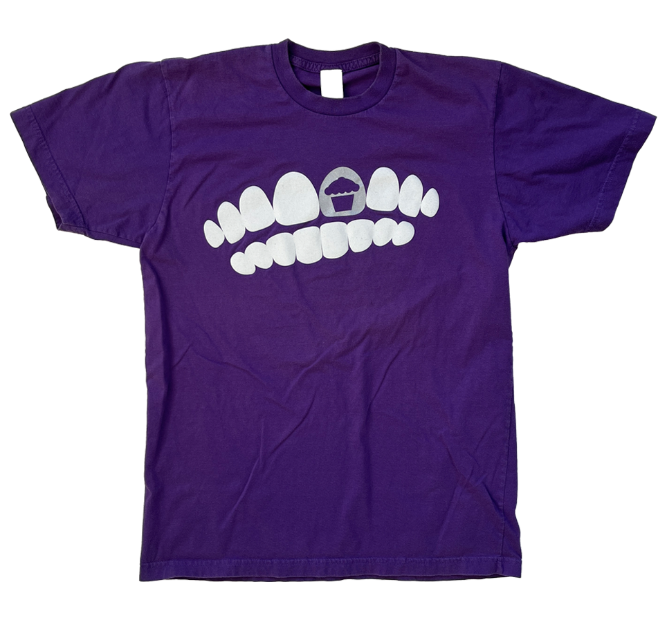 JC Vault - Adult Medium - Purple Teeth Vintage JC / Johnny's Closet)