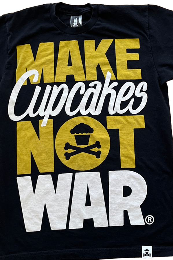 JC Vault - Adult Medium - Make Cupcakes Not War Black / Gold (Johnny's Closet)