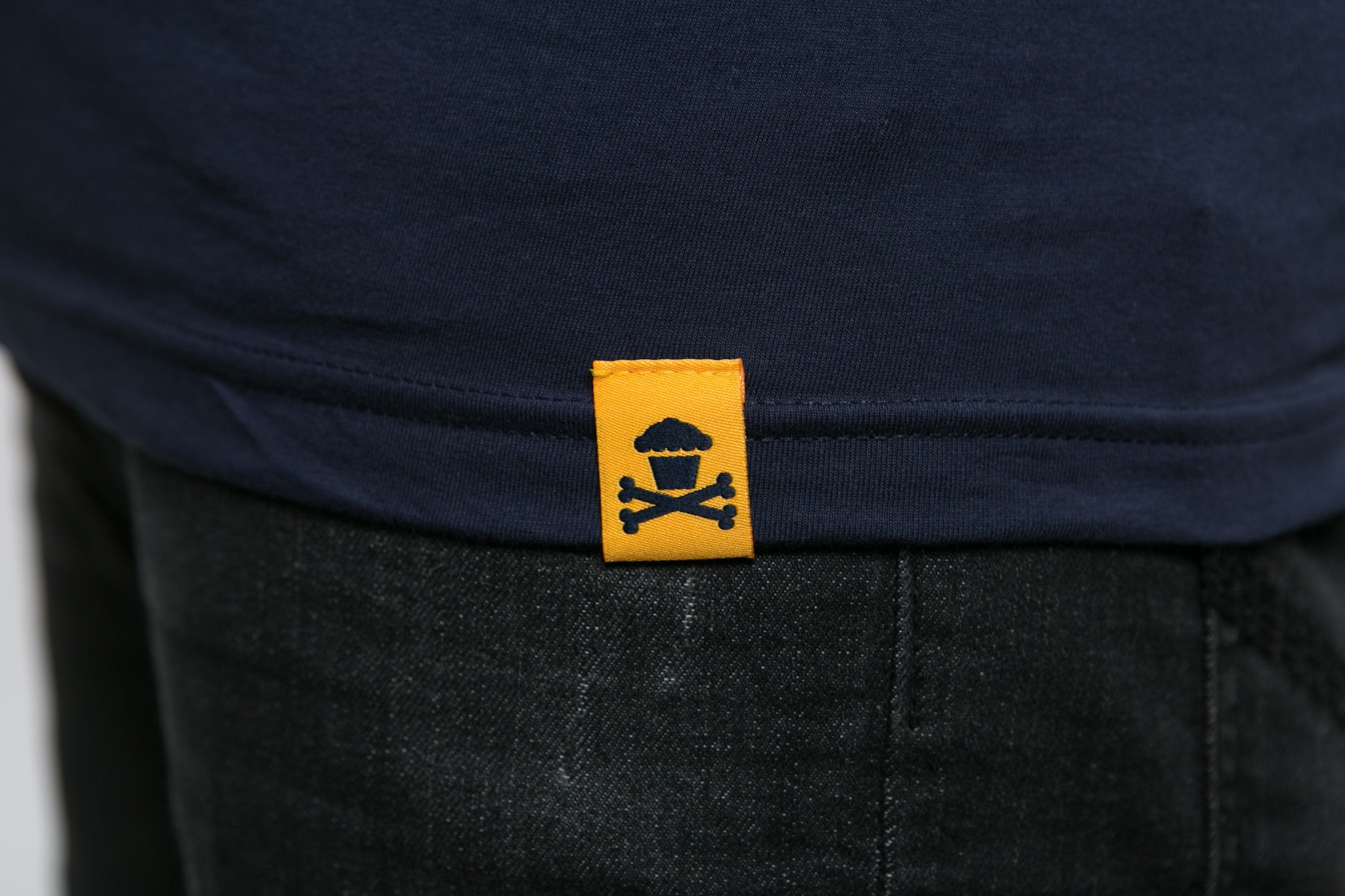 JC Vault - Adult Medium - Drippy Script