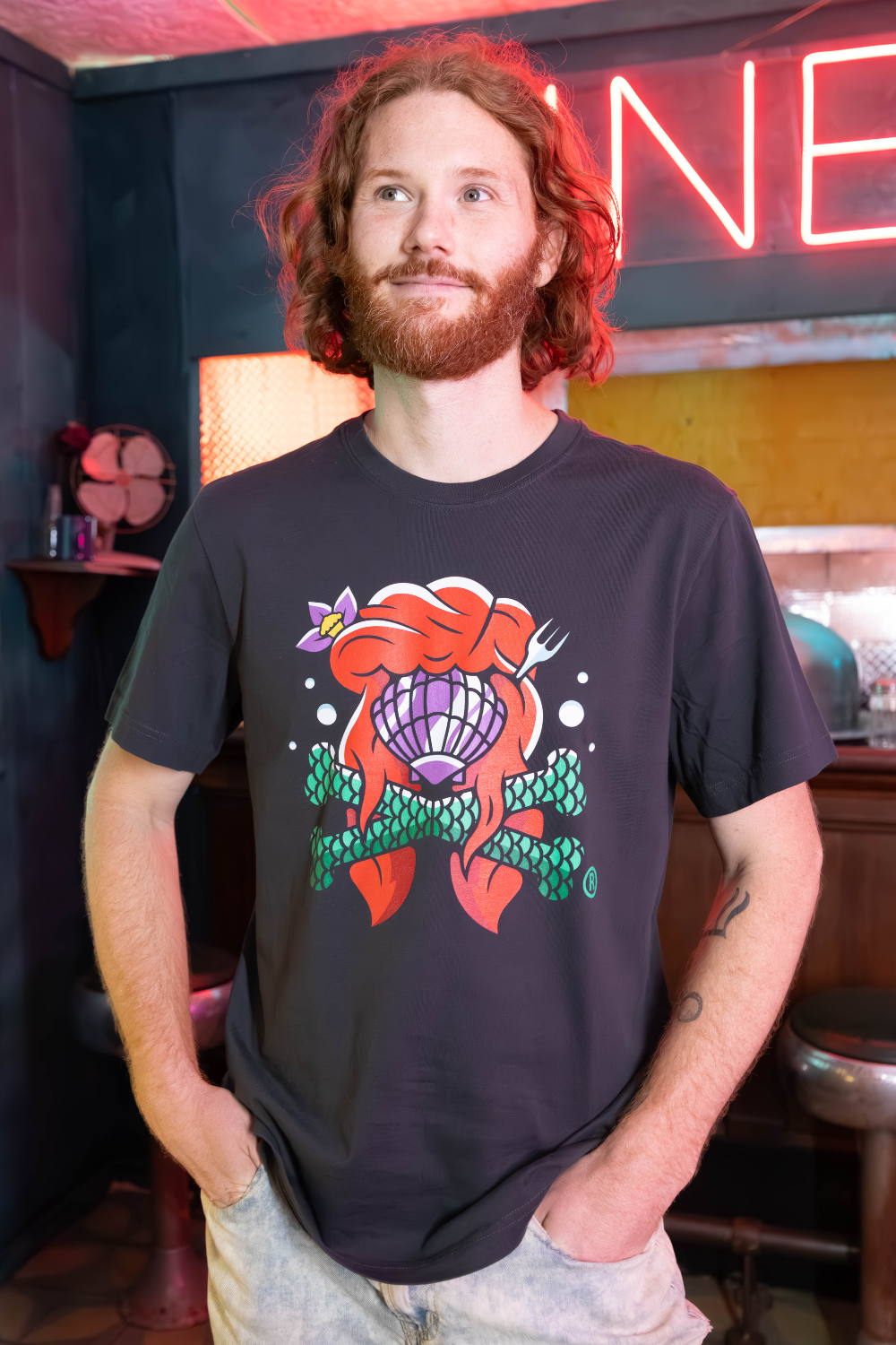 Men's Under The Sea Crossbones Short Sleeve Premium Tee