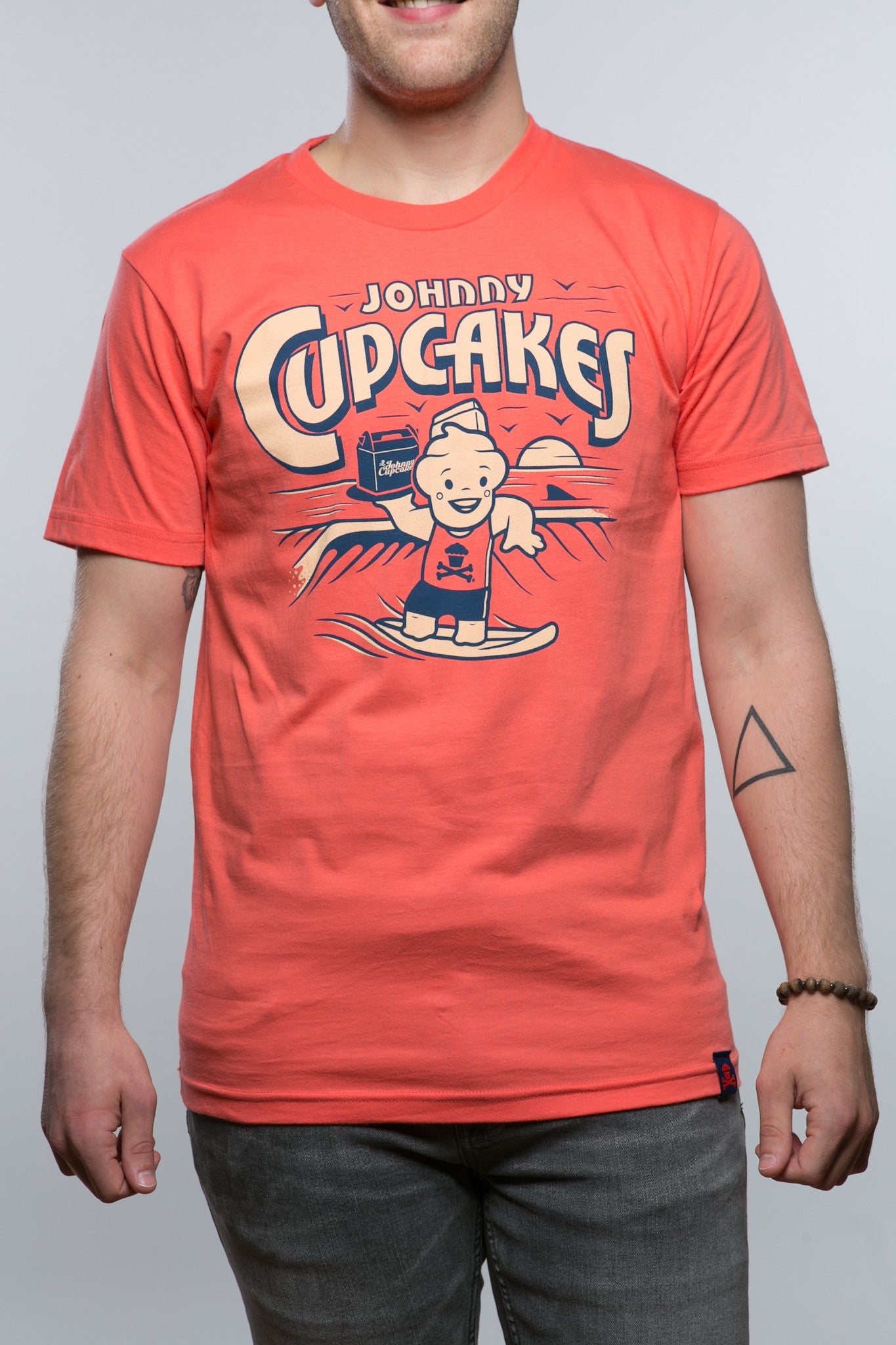 JC Vault - Adult Medium - Cupcake Surfer